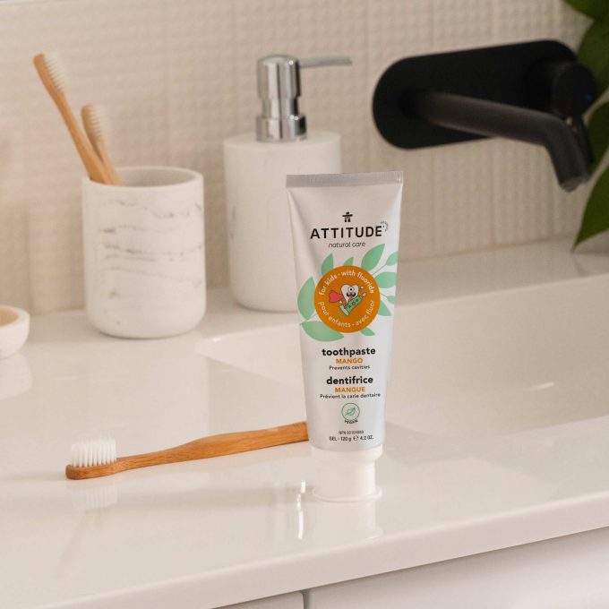 Kids Toothpaste with fluoride