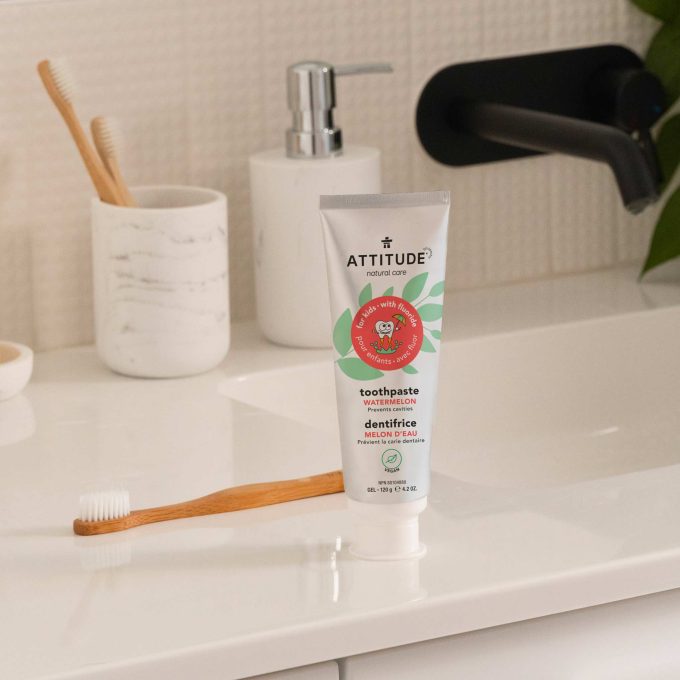 Kids Toothpaste with fluoride