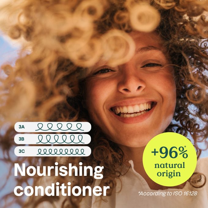 Nourishing conditioner for curly hair